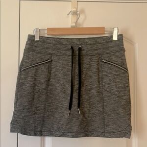 Athleta gray tennis skirt skirt Small